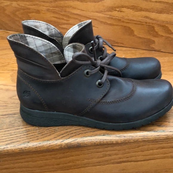 🆕Born Booties - Picture 2 of 4